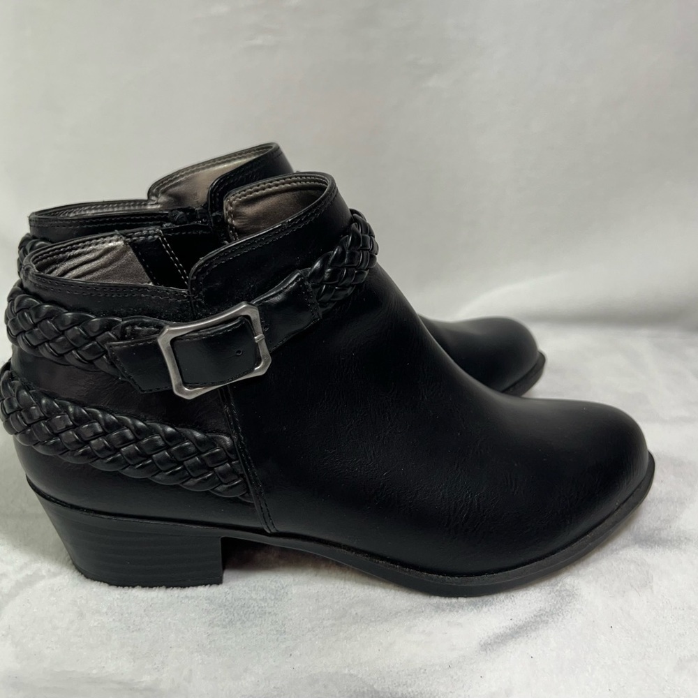 Life Stride Velocity Memory Foam Black Ankle Booties Women’s Size 7W Adriana - Picture 3 of 11